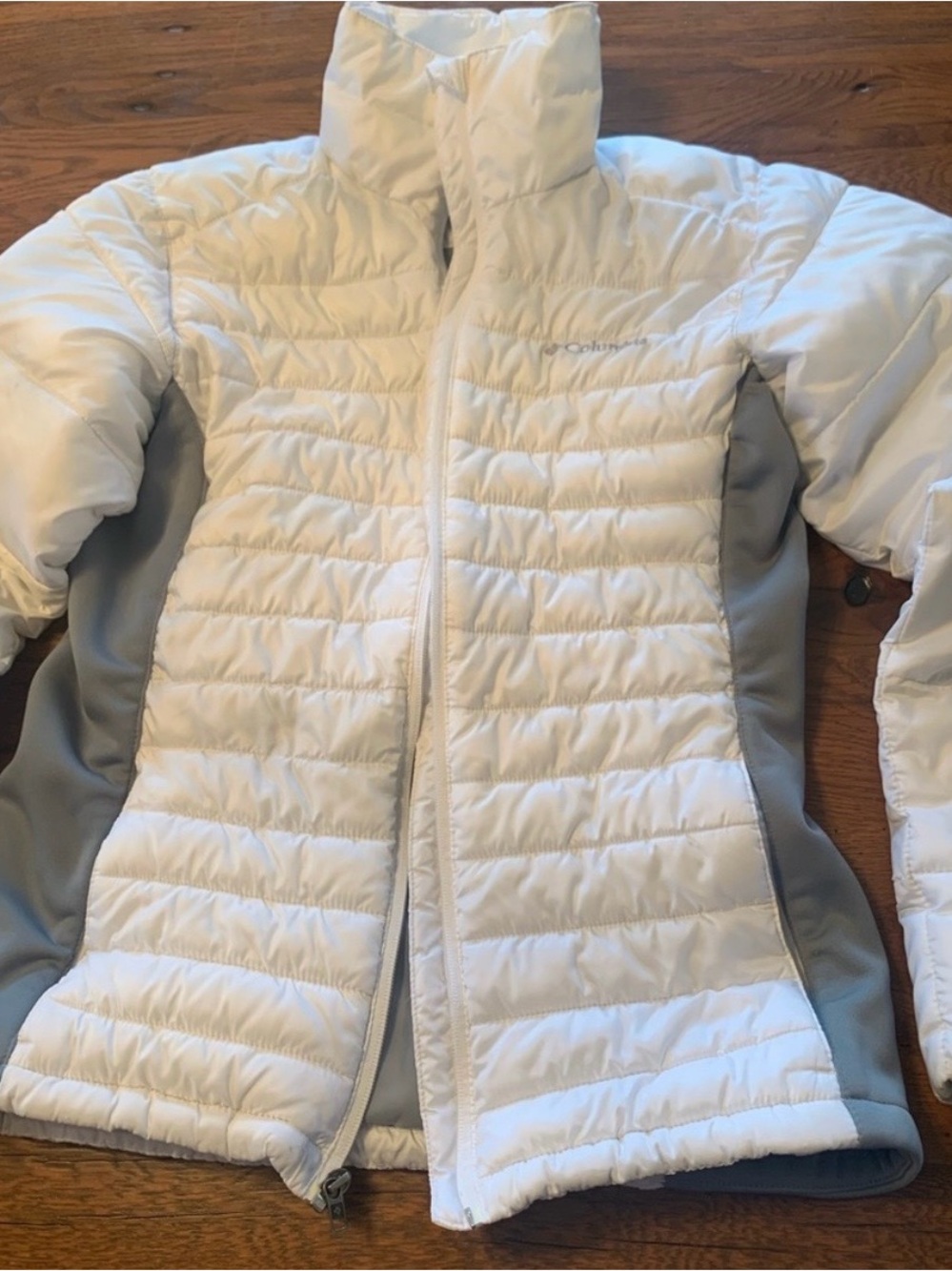 Columbia Women's White and Gray Puffer Jacket
